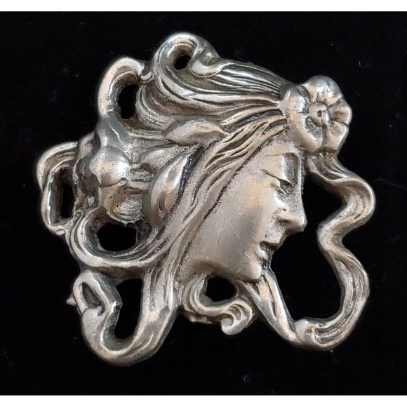 Vintage Unsigned Silver Tone Metal Lady in the Wind Brooch/Pendant, Art Nouveau - Picture 2 of 9